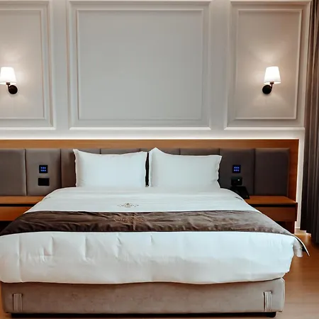 Отель Holiday Hotel
