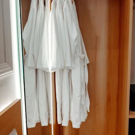 Holiday Hotel Отель